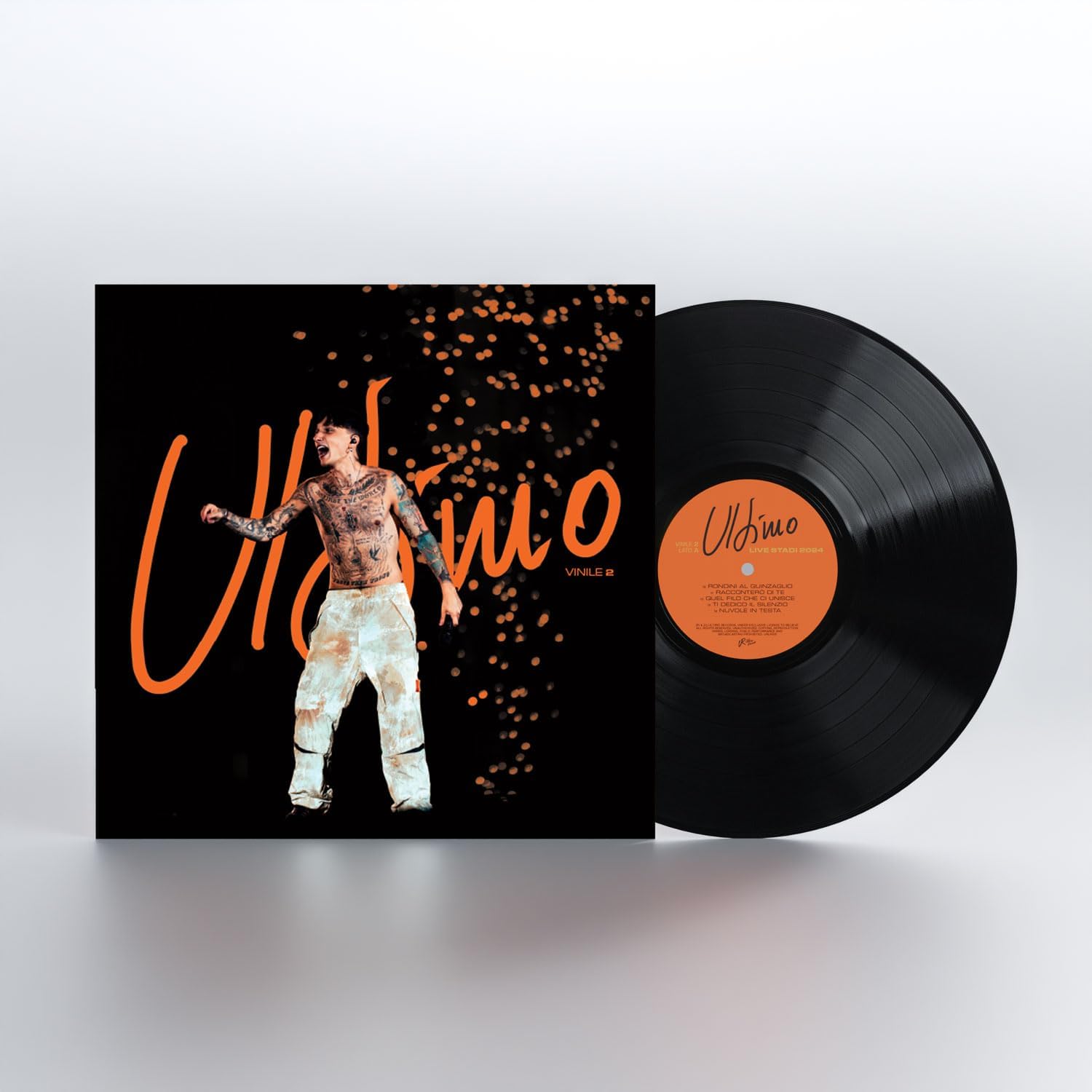 Ultimo Live Stadi 2024 – Vinile 2 etichetta arancione con copertina nera e scritta Ultimo in arancio
