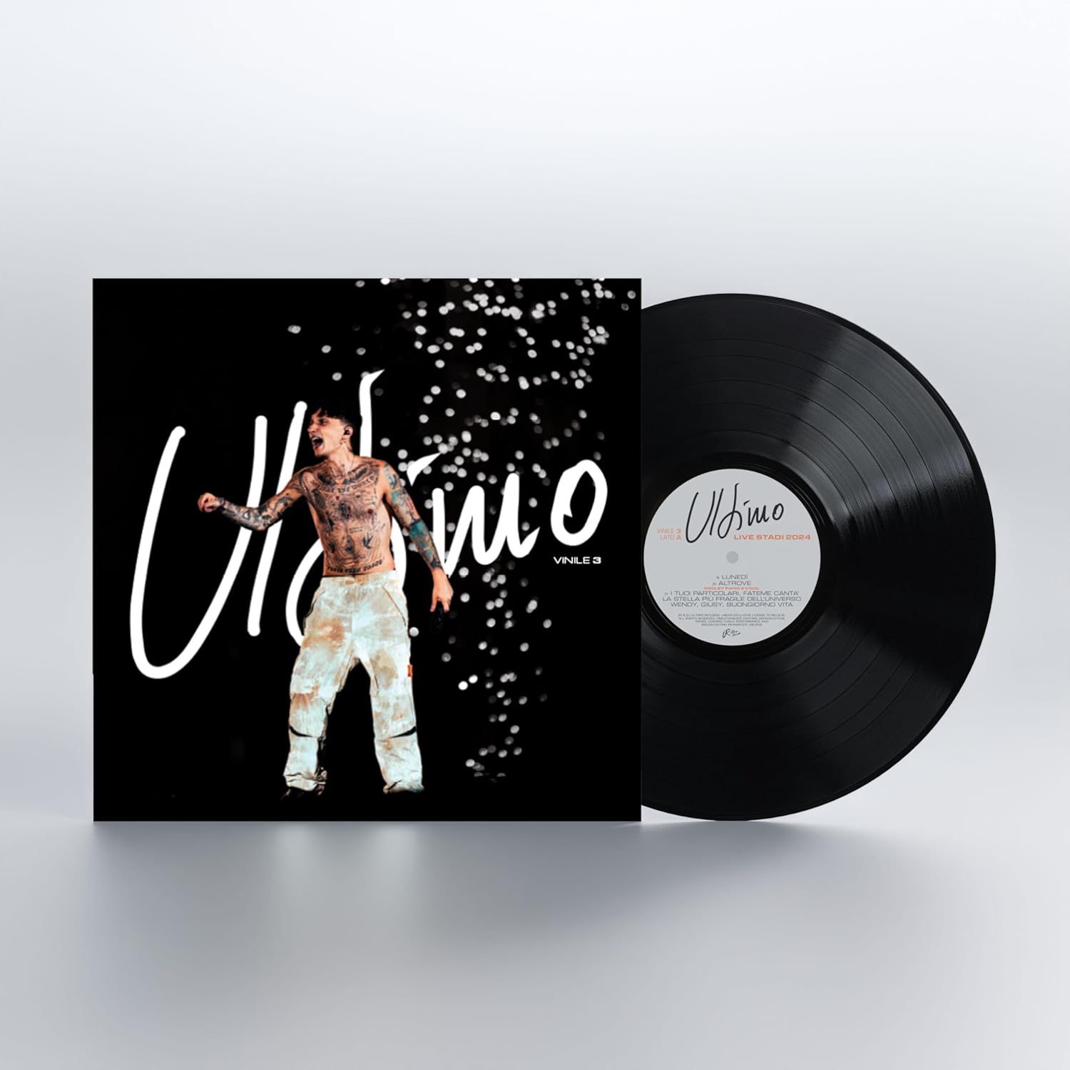 Ultimo Live Stadi 2024 – Vinile 3 etichetta bianca con copertina nera e scritta Ultimo in bianco