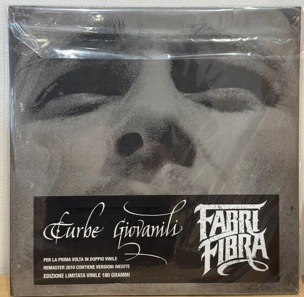 Dettaglio dell’edizione limitata in doppio vinile 180g di Turbe giovanili di Fabri Fibra