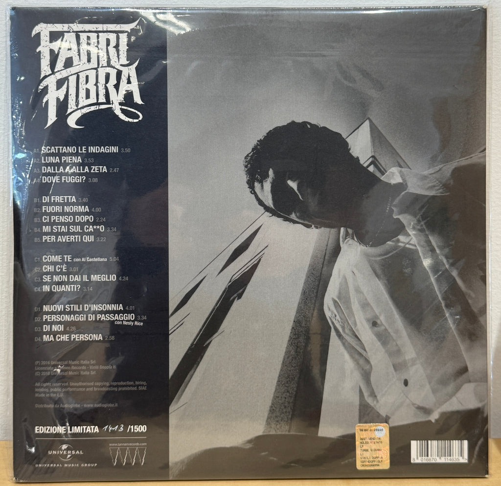 Retro di Turbe giovanili con tracklist, numerazione 1413 su 1500 e barcode