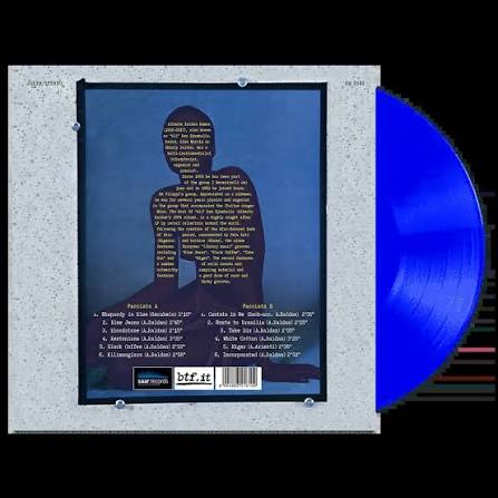 Retro copertina Alberto Baldan Bembo The Soul of Ali Ben Djamballa SAAR Records - silhouette donna su sfondo blu con vinile blu trasparente 12 pollici visibile a destra, tracklist completa Facciata A e B con durate, note in inglese, logo SAAR Records e btf.it in basso